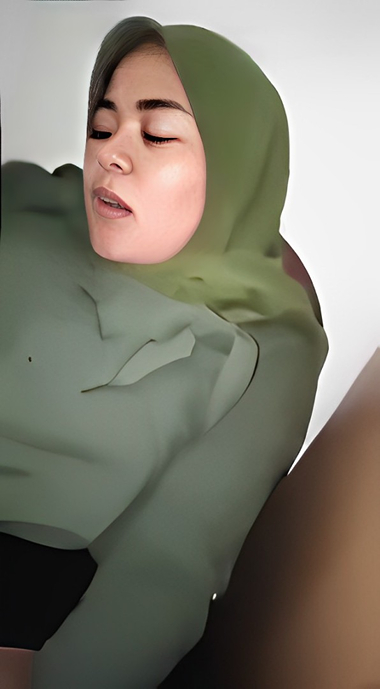 Bokep Indo | Hijab Temen Kantor Crot Diperut