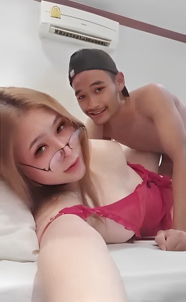 Tante Semok Si Tukang Koleksi Brondong