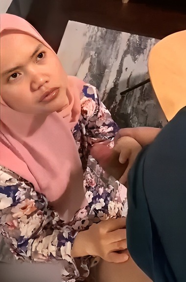 Hijab Guru BK Meki Sempit Layani Kepala Sekolah