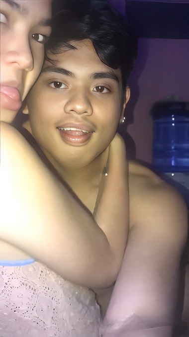 ABG Diem-Diem Berhubungan Pas Lagi Sepi