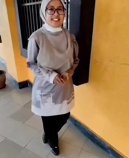 Lagi Magang Di Ajak Check In Sama HRD