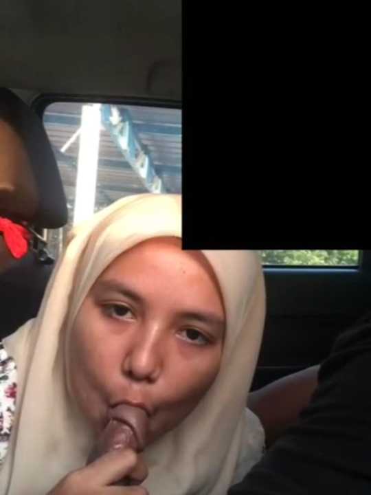 Dedek Ukhty Yang Gampang Horny