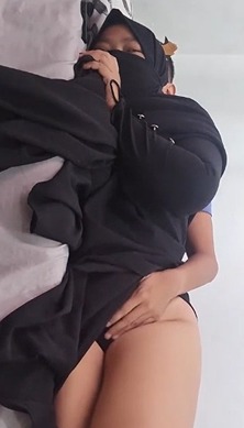 Bobo Bareng Hijab Ukhty Lulusan Pondok