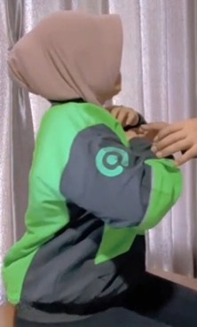 Drama Ojol Jilbab Dinego Pelanggan